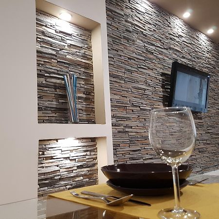 Woodstone Apartment Ploieşti Esterno foto