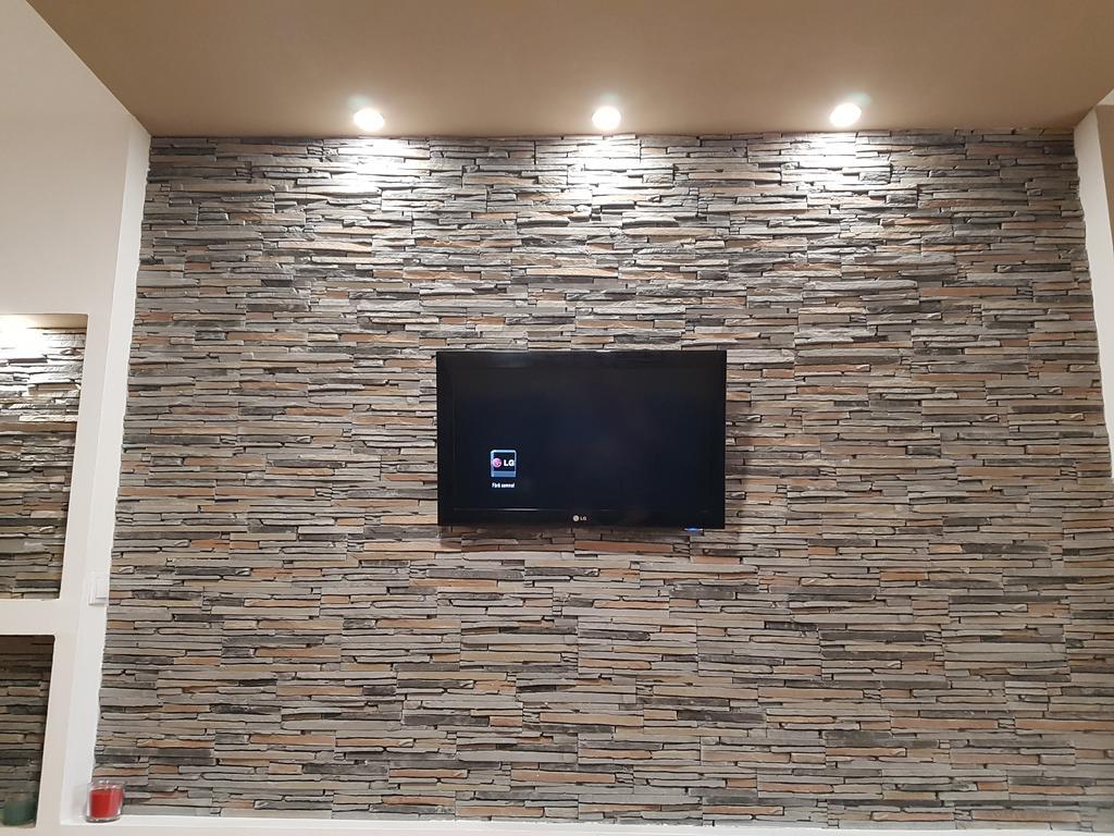 Woodstone Apartment Ploieşti Esterno foto